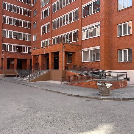 Lux Аппартаменты Smart #2 Pavlodar Exterior foto