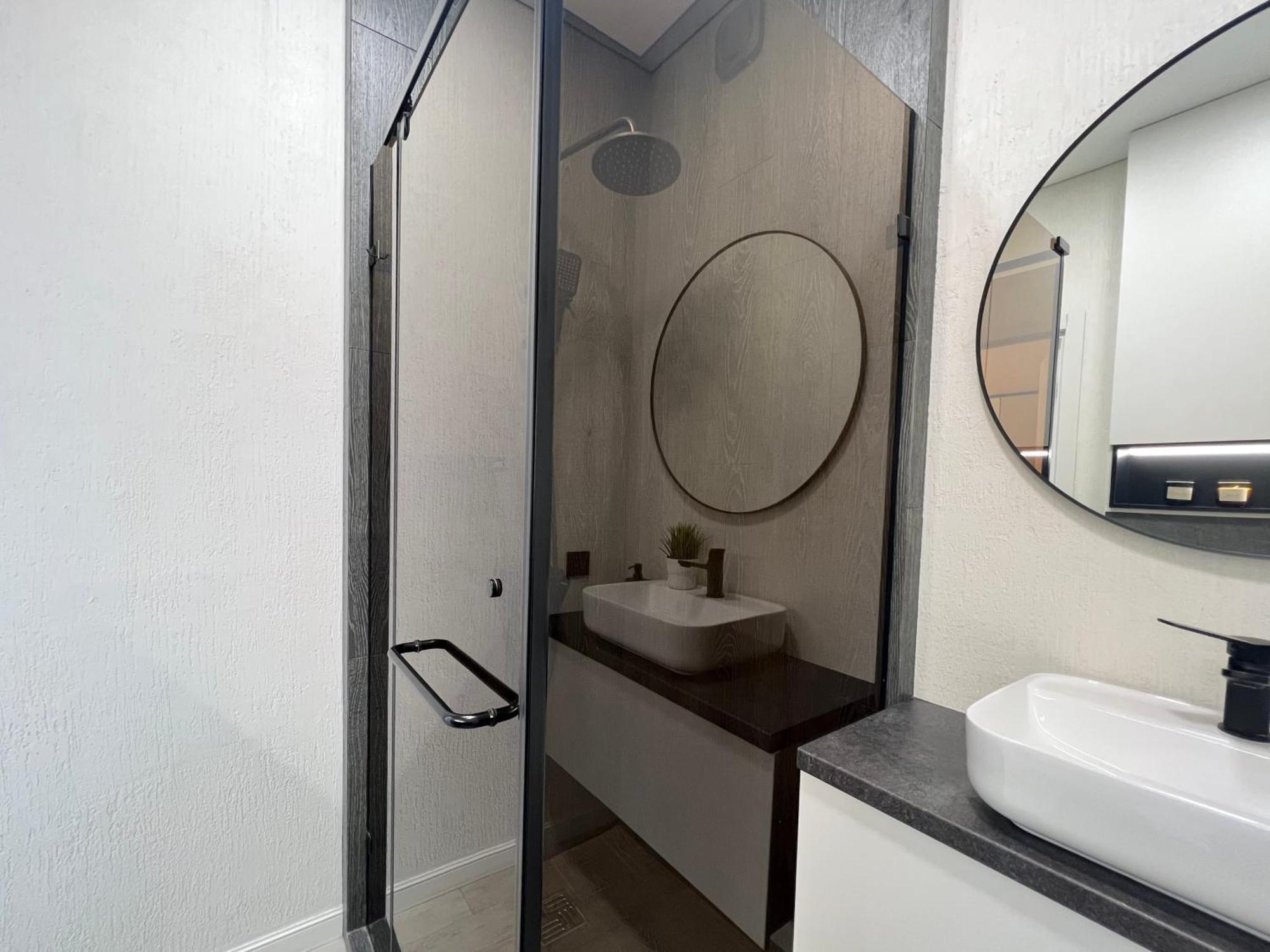 Lux Аппартаменты Smart #2 Pavlodar Exterior foto